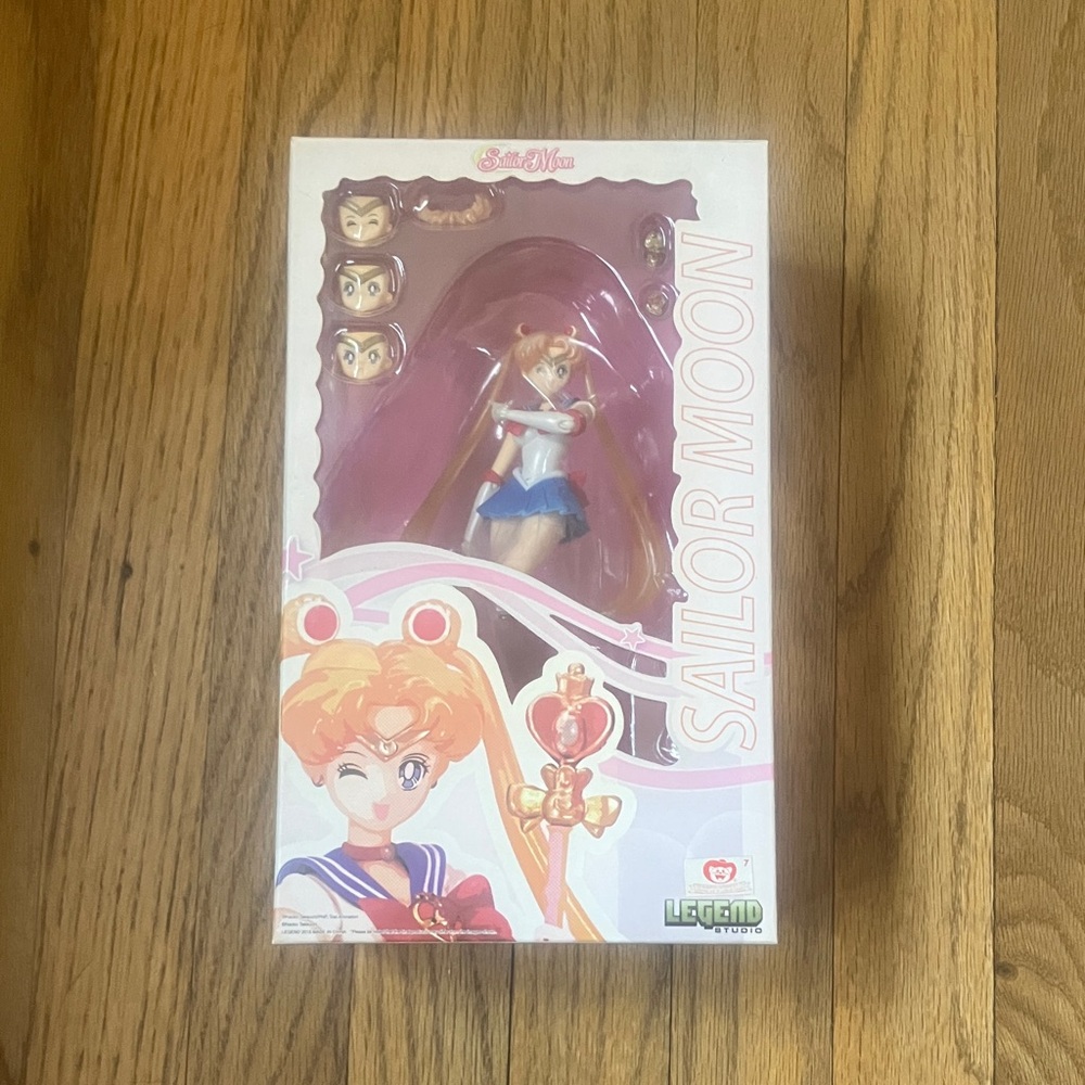 Sailor Moon Legend Studio Figure